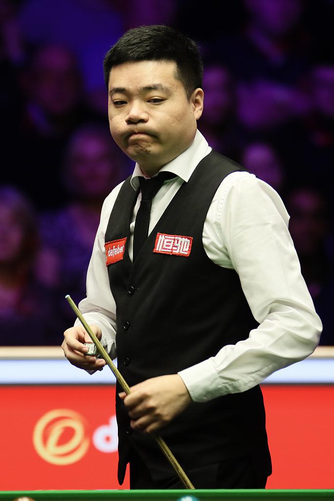 尽管年轻的 尽管年轻的