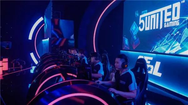 察门将的重 察门将的重